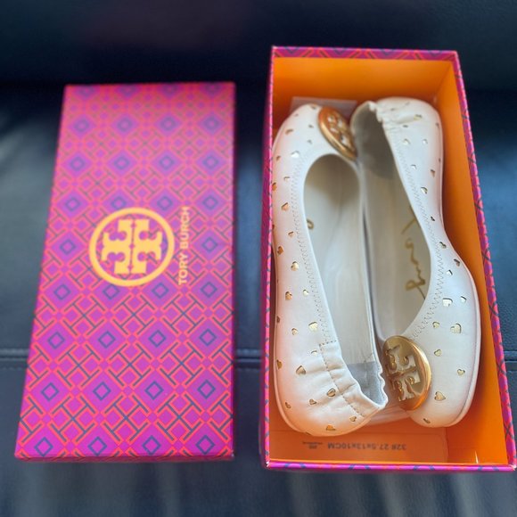 TORY BURCH MINNIE HEART CUTOUT LEATHER BALLET FLATS SZ 6.5 CREAM GOLD - Picture 6 of 10